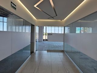RENTA DE OFICINA 4PISO PLAZA KRYSTAL  408
