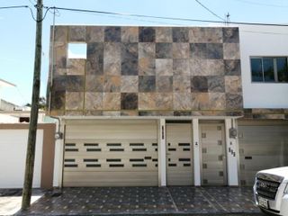Casa en venta 4 recamaras Fraccionamiento Reforma, Veracruz.