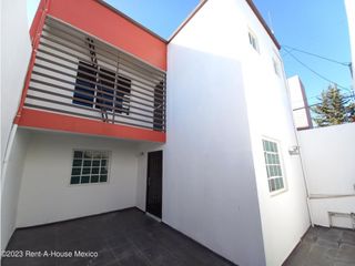 Casa en Venta en Pachuca de Soto,Privada San Jose  23-6230