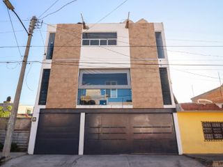 Casa en venta en Morelia, Av. Periodismo