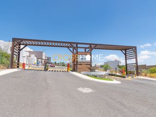 Venta de Terreno dentro de fraccionamiento Colinas de Juriquilla, Queretaro