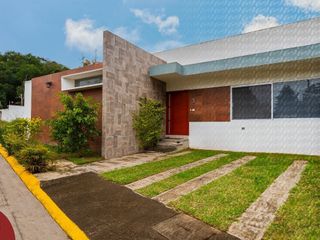Casa en venta Coatepec, Pueblo Mágico en residencial con privado
