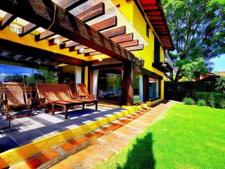 Casa en venta en Avándaro, Valle de Bravo.