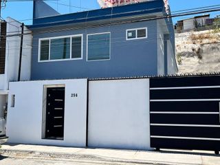 Se vende casa en Lomas Conjunto Residencial, Tijuana