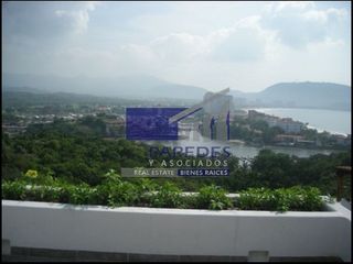 Villa con hermosa vista al pacifico de 4 recamaras en Ixtapa A36