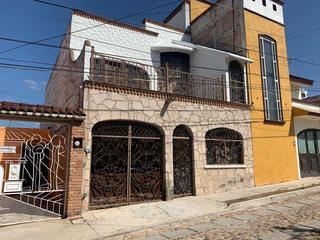 Casa en VENTA de 5 recámaras con terraza Lomas de Marfil en Guanajuato Gto
