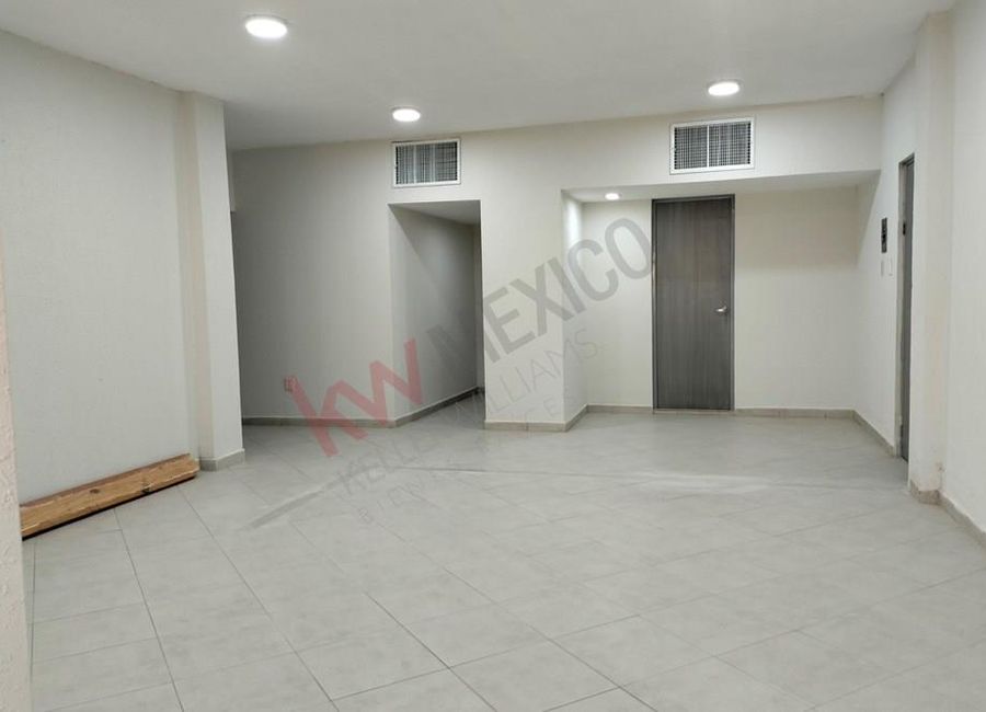 Local Disponible para Rentar en Segundo Piso, Paseo de la Rosita