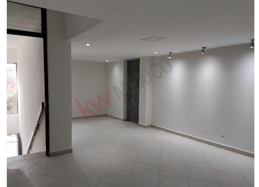 Local Disponible para Rentar en Segundo Piso, Paseo de la Rosita