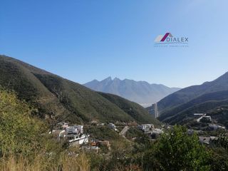 TERRENO EN VENTA, Zona exclusiva rodeada de montañas Col. Renacimiento en Monterrey- 3,693 M2