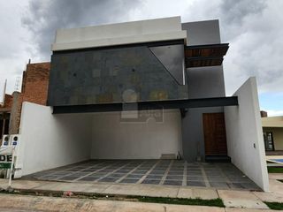 Casa en condominio en venta en San Angel Inn, San Luis Potosí, San Luis Potosí