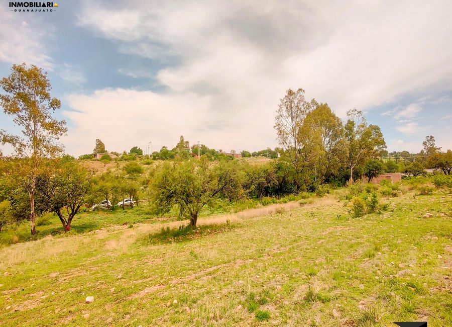 Terreno en venta en Cajones Guanajuato Gto a pocos min de Presa de la