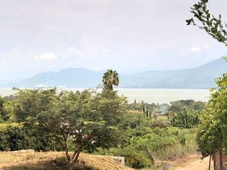 Terreno en venta dentro de coto con vista al lago de Chapala
