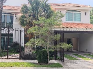 Casa en Venta en Bugambilias - Paseo de los Venados 105