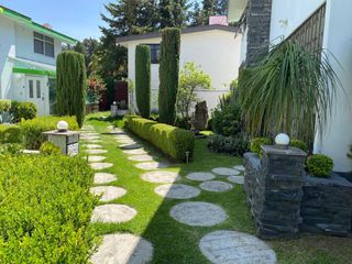 Casa venta en San Cristóbal La Calera con amplio jardín