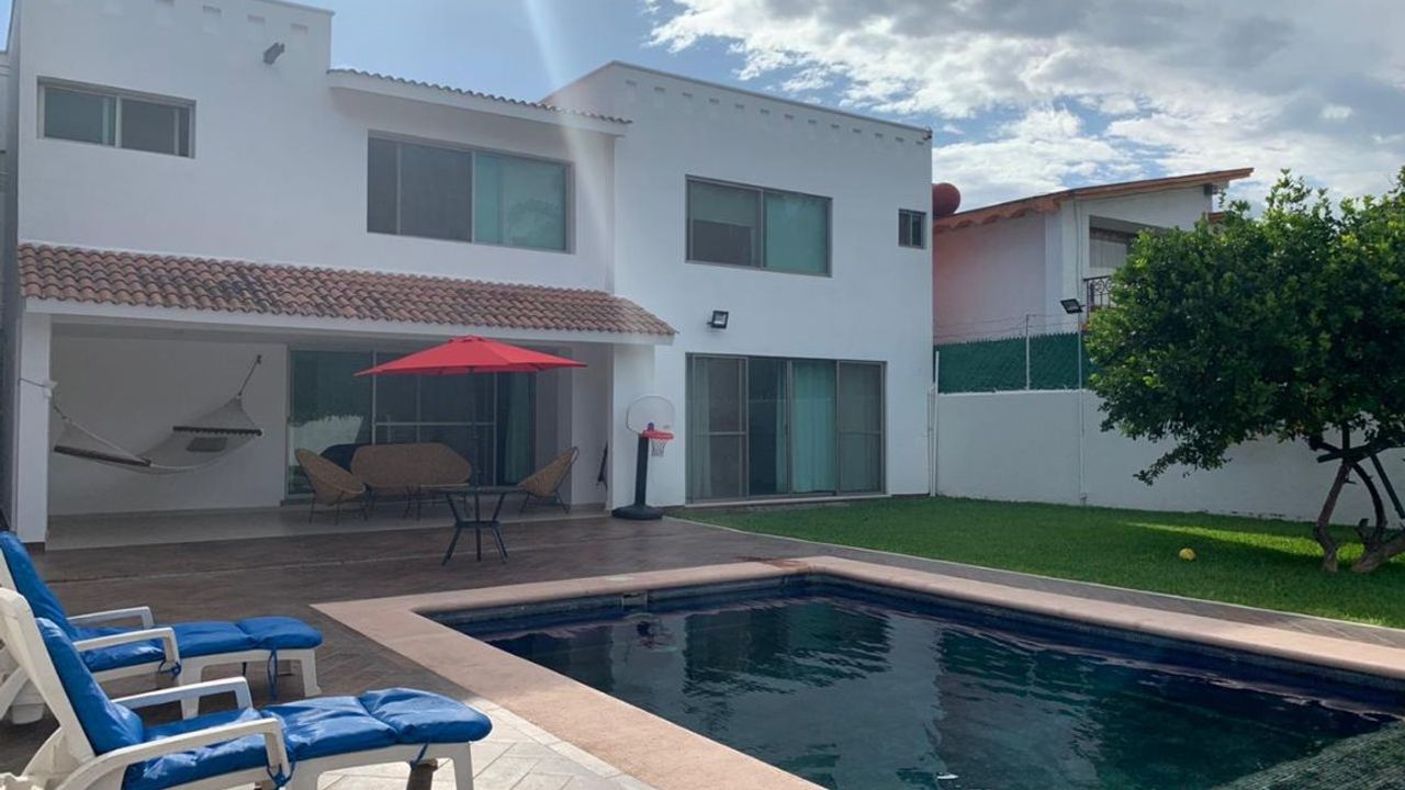Casa sola en venta y/o renta en Delicias, Cuernavaca