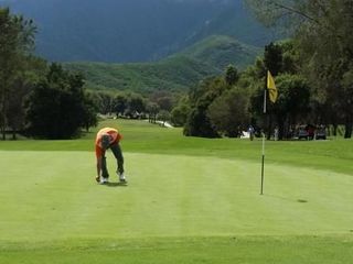 "Terreno  venta  en zona  exclusiva, Club de Golf los Encinos"