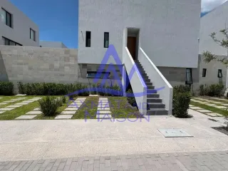 Departamento en venta en Cumbres del Lago, Querétaro, con acceso a servicios premium