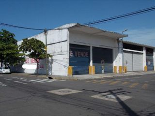 Bodega con oficinas en venta en Veracruz Zona Centro, Calle Juárez Esquina Netzahualcóyotl y Jiménez