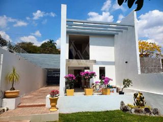 Casa Minimalista en  Venta en Ocotepec, Cuernavaca Morelos