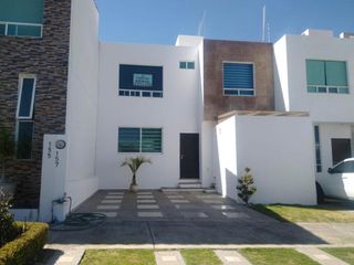 Casa en VENTA - Fraccionamiento Barranca del Refugio, Leon Guanajuato