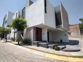 Casa en venta en cluster Parque Cuernavaca, Lomas de Angelopolis III, Puebla