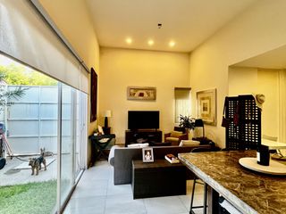 CASA EN VENTA DE. UNA PLANTA AL NORTE