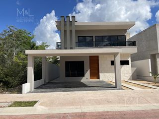 Casa en Venta en Cancún, Lagos del Sol 4 Recámaras, Supermanzana 305