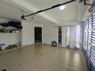 Casa en venta 4 Recámaras una en P.B. Fraccionamiento Palmas, Medellín de Bravo