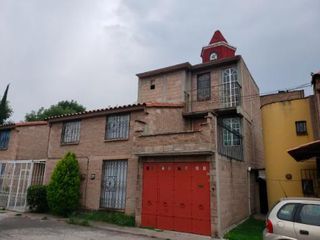 Amplia casa en Venta, Geovillas de Santa Bárbara, Ixtapaluca