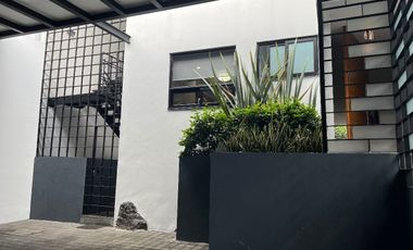 Moderna casa en venta en jardines del pedregal