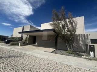 Casa en Renta en Lomas del Campanario Norte, Querétaro