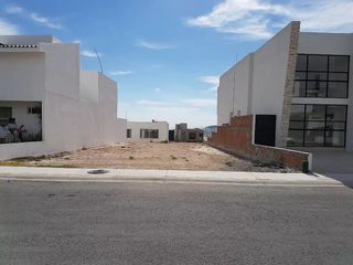 Hermoso terreno PLANO de 284 m2 en Lomas de Juriquilla, NIVELADO y listo, GANELO