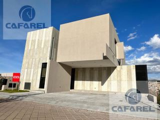 Casa en LOMAS DEL CAMPANARIO NTE en VENTA (MT)