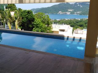 Acapulco Real Diamante hermoso departamento con Alberca y jardin privado