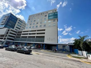 Se vende consultorio médico/oficina en Edificio Cénit, Altabrisa, Mérida.