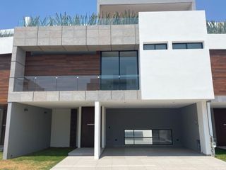 Casa en venta en Parque Coahuila, Lomas de Angelópolis III
