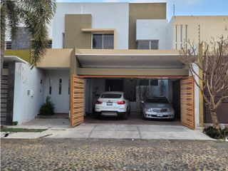 Casa en Venta en Esmeralda Norte, Colima