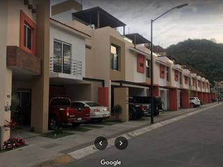 Casas en Fraccionamiento en Venta en Instituto Tecnológico de Tepic, Tepic  | LAMUDI