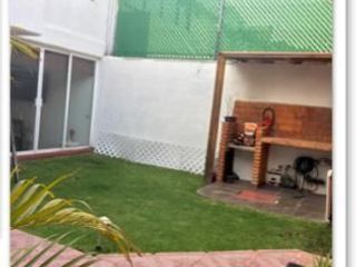 VENDO CASA PARA REMODELAR EN EN BOULEVARES