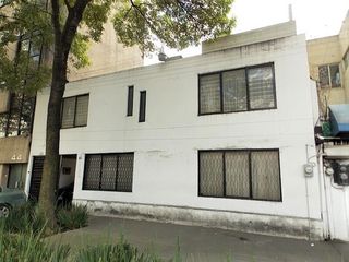 Casa en venta con uso de suelo en San José Insurgentes, Benitos Juárez, CDMX