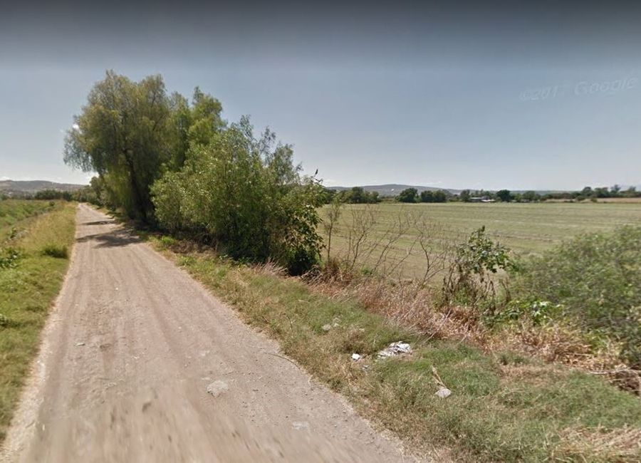 TERRENO EN VENTA ENTRE CARLOTA Y LA JOYA