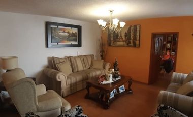 CASA EN VENTA EN LOMAS DE SAN LORENZO