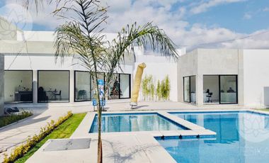 VENTA DE CASA NUEVA EN JURIQUILLA SAN ISIDRO QUERETARO A 10 MINUTOS DE LA UVM