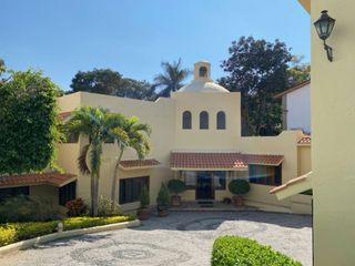 Casa en Fraccionamiento en Tabachines Cuernavaca - LPI-5-Fr