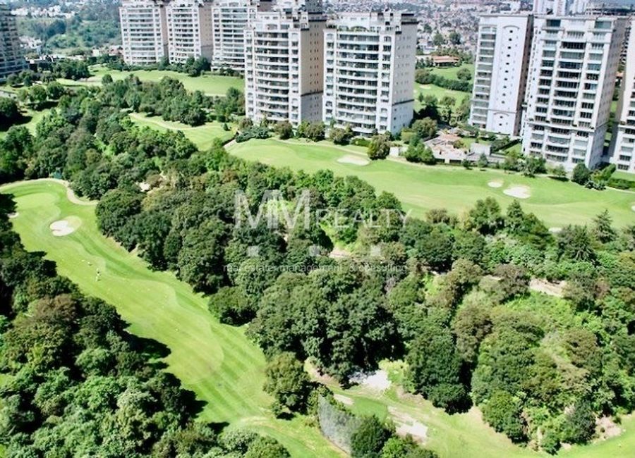 Club de Golf Bosques Hermoso en piso medio / Beautiful on a middle