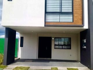 Casa nueva en Toluca en residencial por aeropuerto y carretera Toluca naucalpan