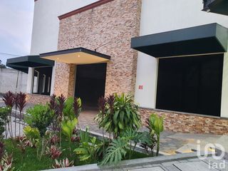 Renta de local para Restaurante Planta Alta de 160m2 con terraza en Plaza Orquídeas Coatepec, Ver.