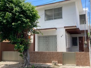 PROPIEDAD EN FRACC. VIRGINIA CASA EN PLANTA BAJA CON DEPTO ARRIBA