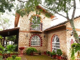 Hermosa Casa estilo Campiriano en Berriozabal