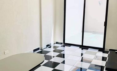 Casa en Venta de 2 Niveles 3 Recámaras en Privadas La Paz Sm50 Cancún